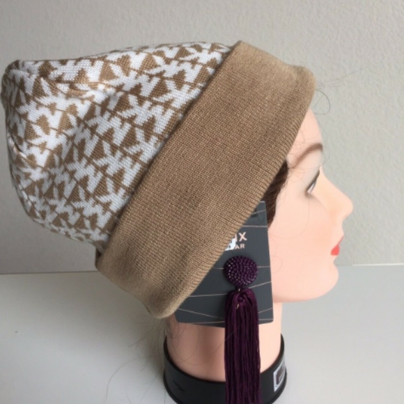 Michael Kors Vertical Logo Beanie Hat H5, H6
